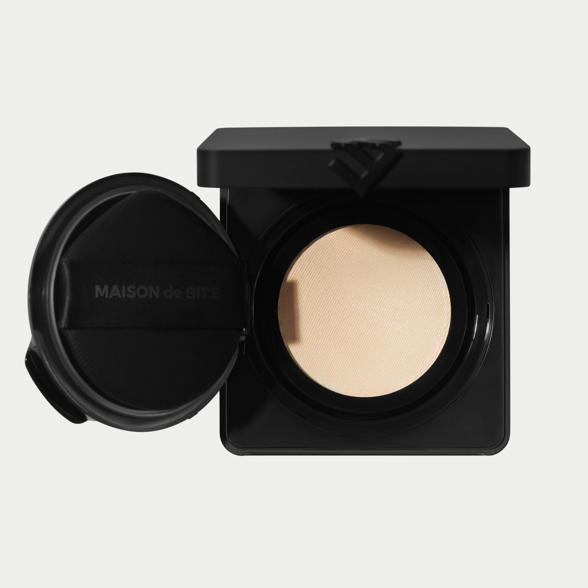 MAISON de SIT.E SATIN FLAWLESS CUSHION